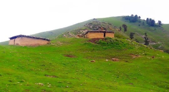 Unveiling the Enchanting and Unexplored Snowy Mountain Valleys of Jammu: Hidden Gems Awaiting Discovery 13 bhadarwah valley5 Unveiling the Enchanting and Unexplored Snowy Mountain Valleys of Jammu: Hidden Gems Awaiting Discovery